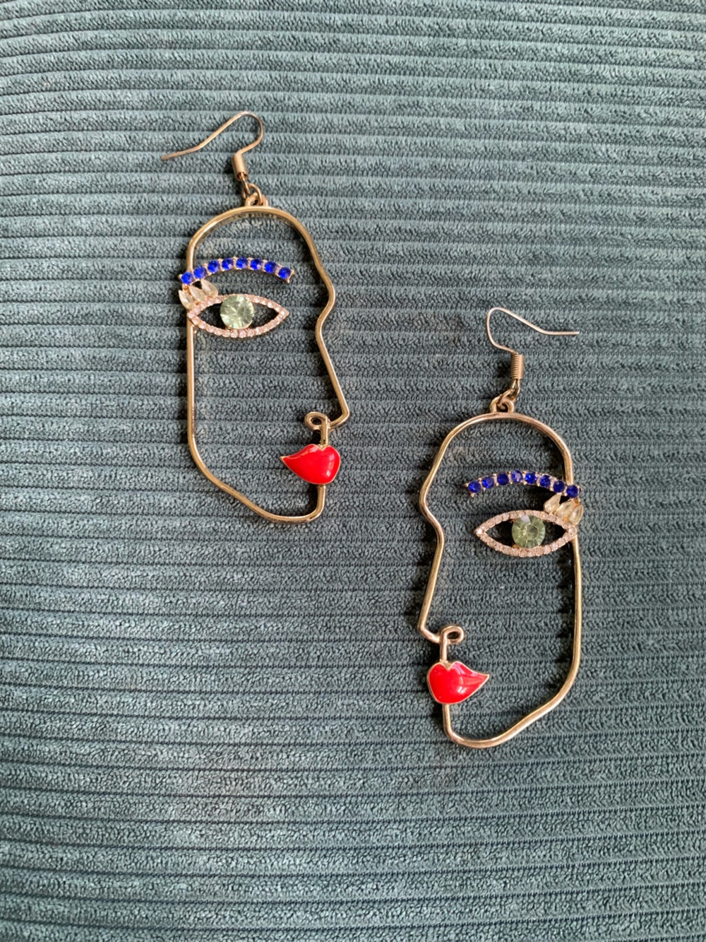 Abstract Face Drop Earrings with Red Lips and Blue Accents